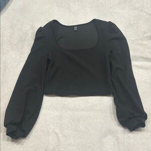 SHEIN Black Puff Sleeve Crop Top